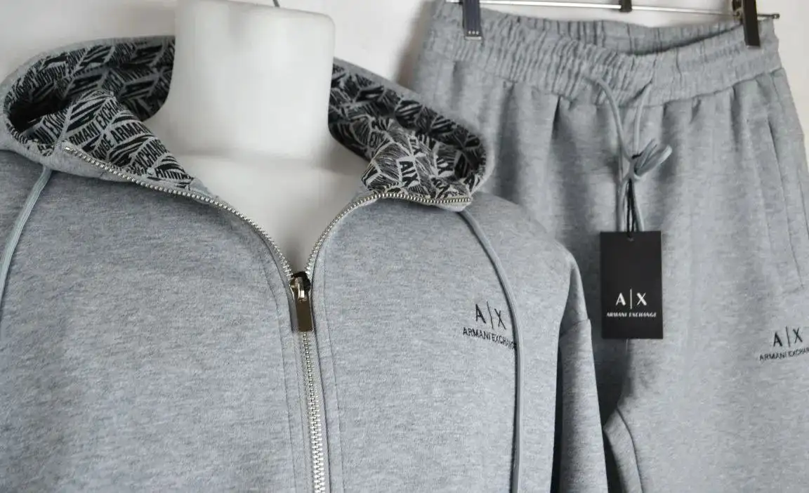 Костюмы Armani в наличии - Костюмы (Одежда) в Волгоград