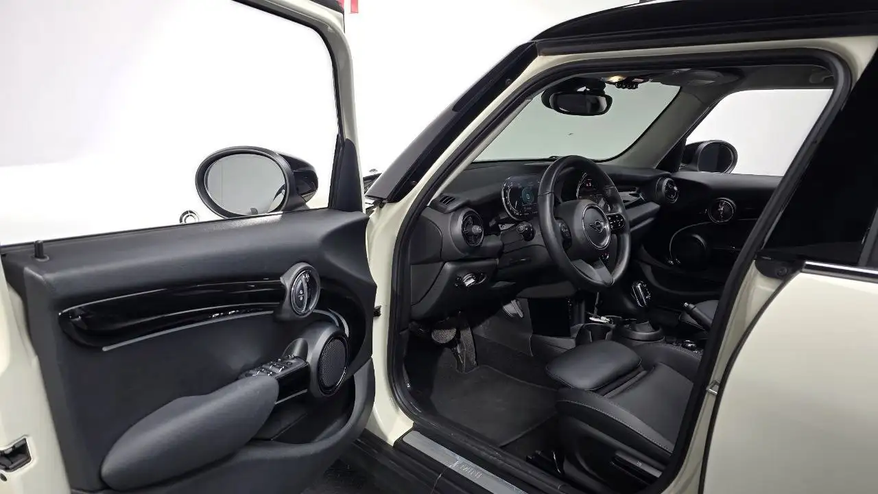 Mini Cooper 5-Door Classic Plus 2022 г.в. - Иномарки (Авто) в Волгоград