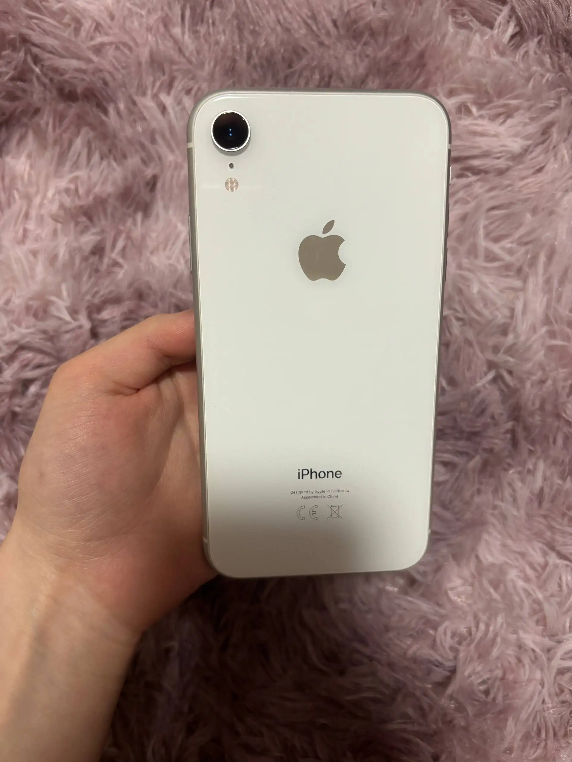 Продам Айфон Xr в хорошем состоянии - Смартфоны и телефоны (Электроника) в Волгоград