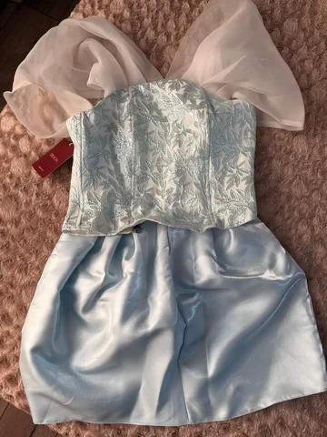 Вечернее платье 44 размера новое - Аксессуары в Волгоград