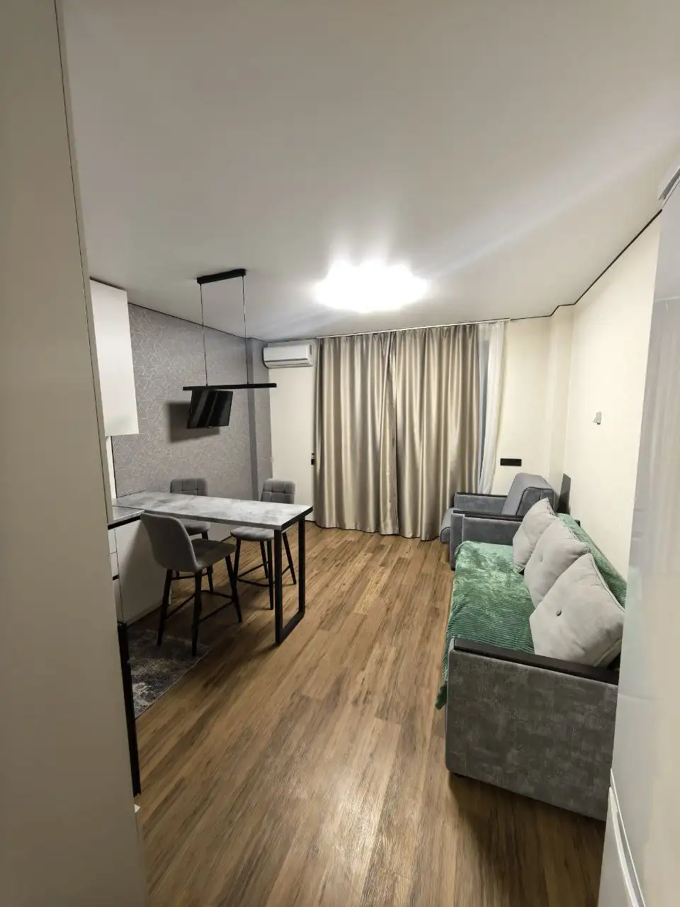 Квартира-студия посуточно на Тимирязева 19а - Аренда квартир посуточно (Недвижимость) в Волгоград