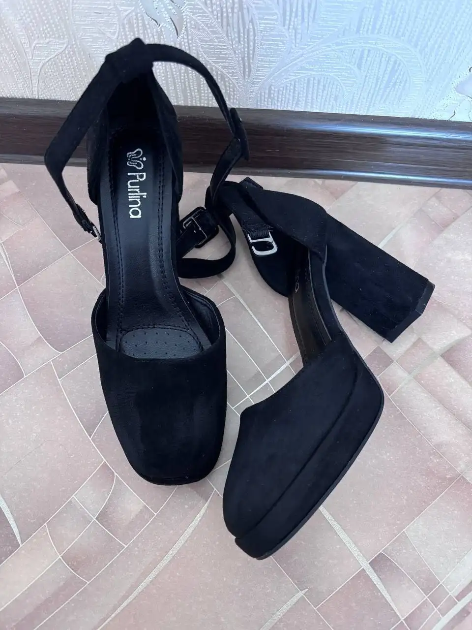 Почти новые туфли размер 37 - Обувь (Одежда) в Волгоград