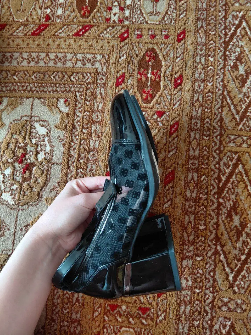 Продажа подростковой/женской обуви и одежды размер 37-38 - Женская одежда и обувь (Одежда) в Волгоград