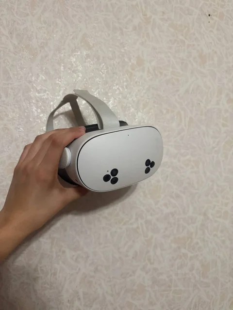 Продажа VR очков Oculus Quest 3s - Электроника в Волгоград