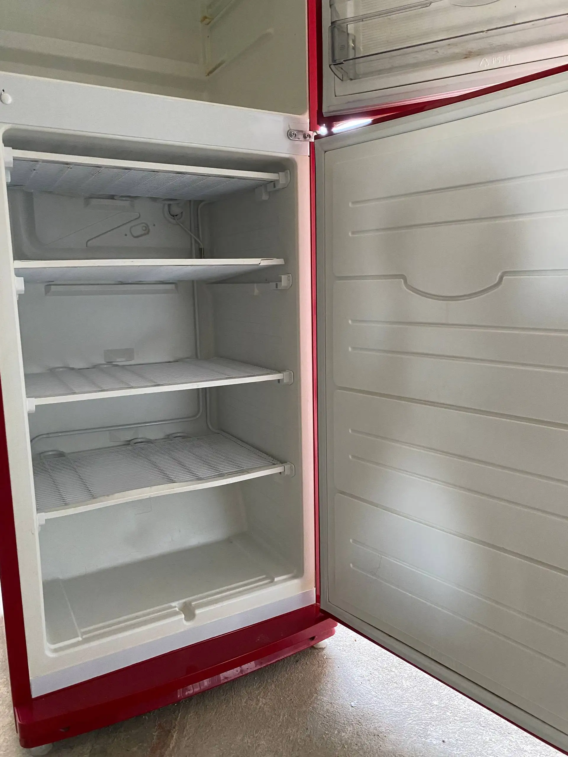 Холодильник Atlant ХМ-6025-031 красный двухкамерный - Бытовая техника (Для дома и дачи) в Волгоград