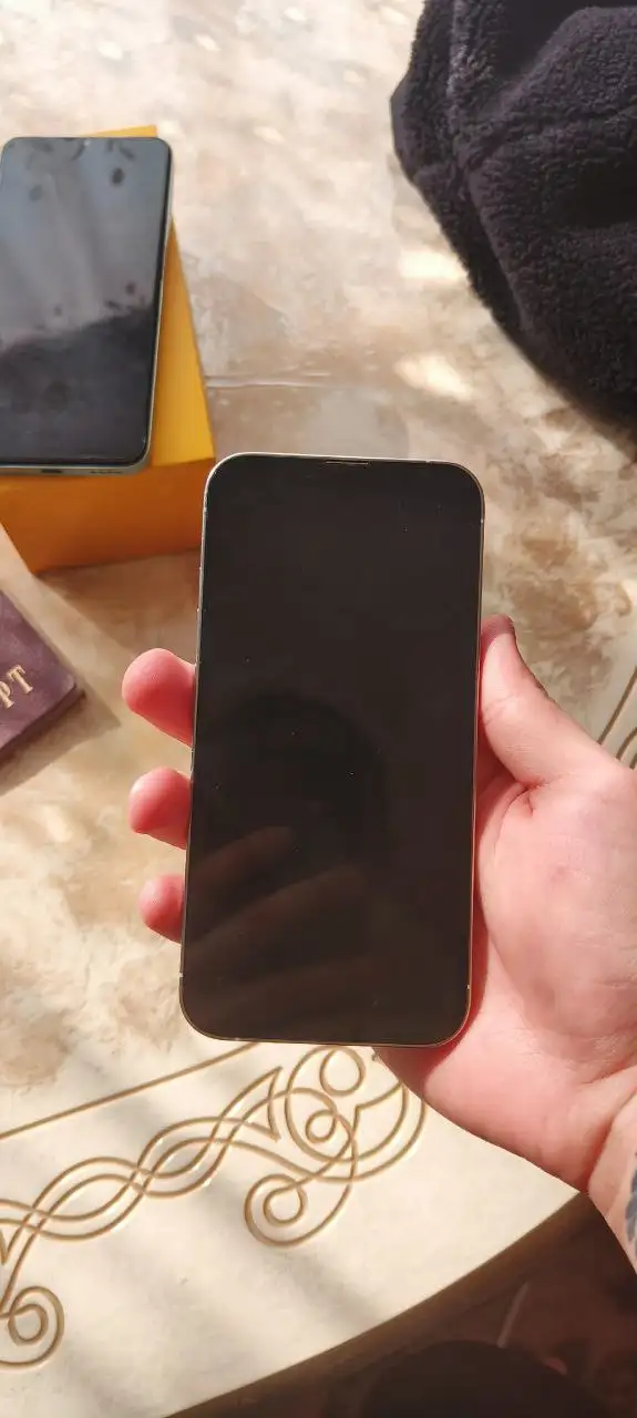 Продам iPhone 13 Pro с неисправным гнездом зарядки - Смартфоны (Электроника) в Волгоград