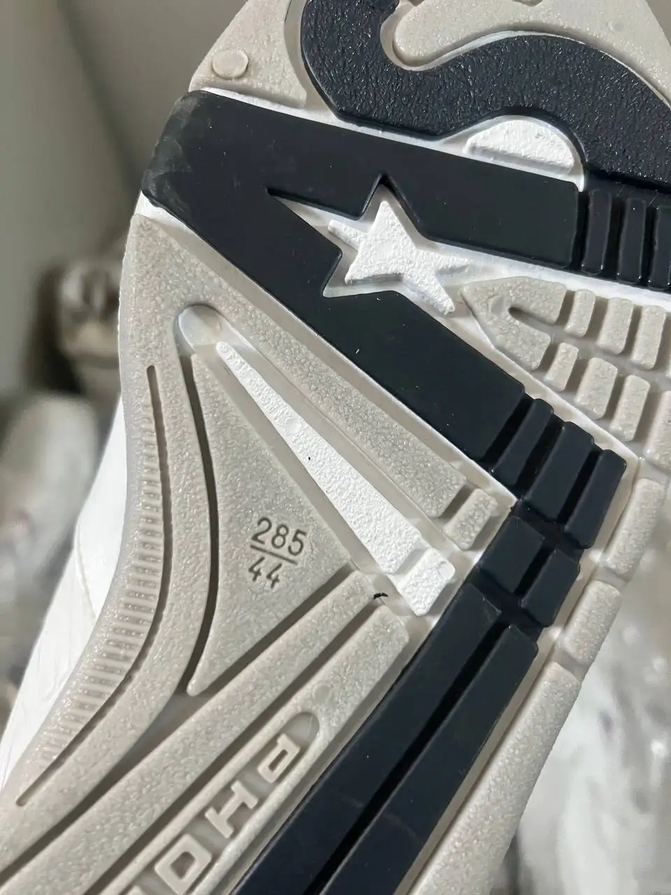 Продажа в Дзержинском районе Волгограда - Барахолка в Волгоград