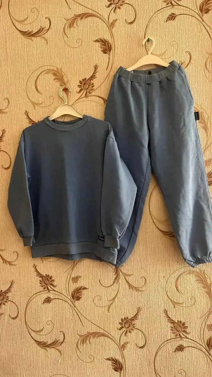 Спортивный костюм LAFAMILY для детей размер 140 - Детская одежда (Одежда) в Волгоград