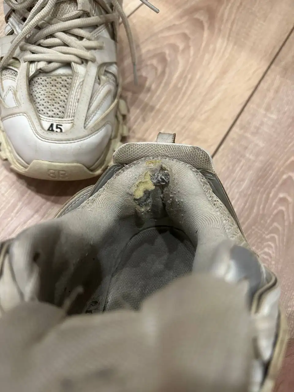 Кроссовки Balenciaga track 1 White б/у - Обувь (Одежда) в Волгоград