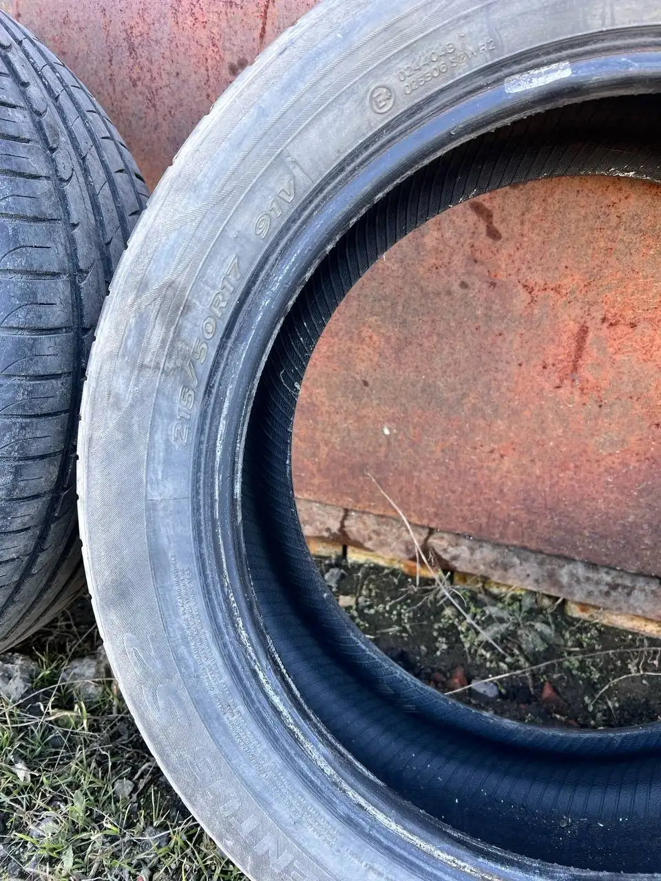 Продам летнюю резину 4 шт 215/50R17 - Шины и диски (Авто) в Волгоград