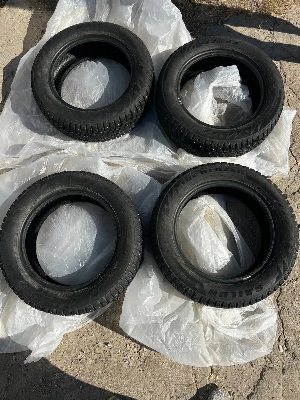 Продам зимнюю резину R15 185/60 - Шины (Запчасти) в Волгоград