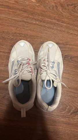 Кроссовки Reebok оригинальные - частное объявление в Волгоград