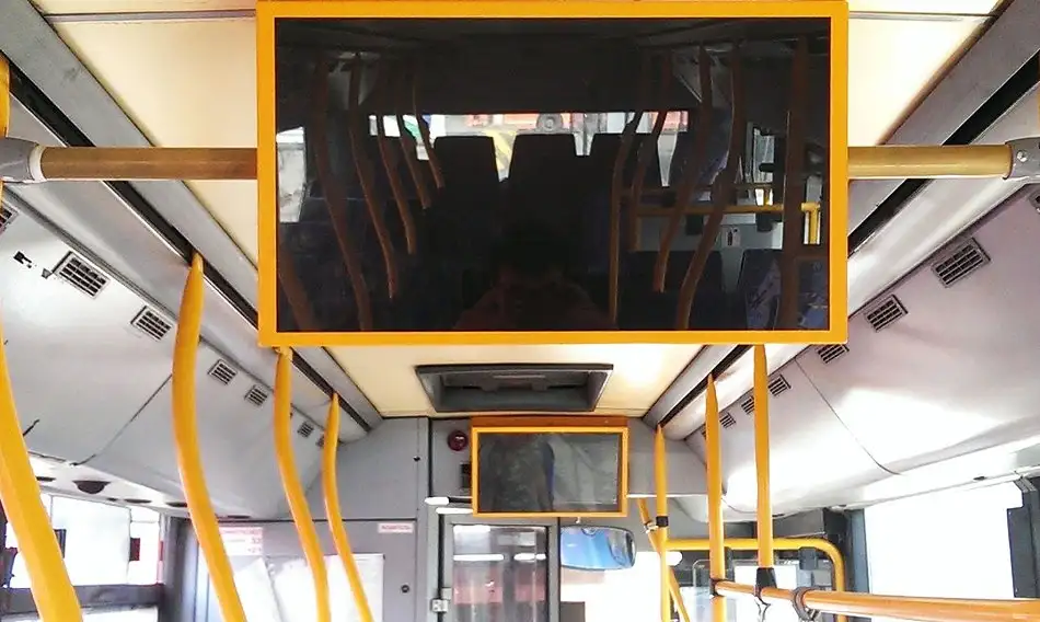 Реклама на мониторах в общественном транспорте - Реклама (Услуги) в Москва