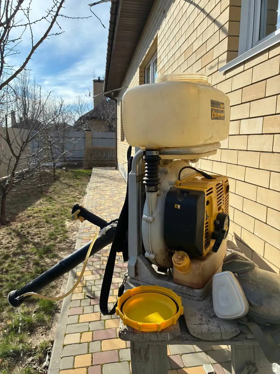 Продам опрыскиватель в исправном состоянии - Садовая техника (Для дома и дачи) в Волгоград