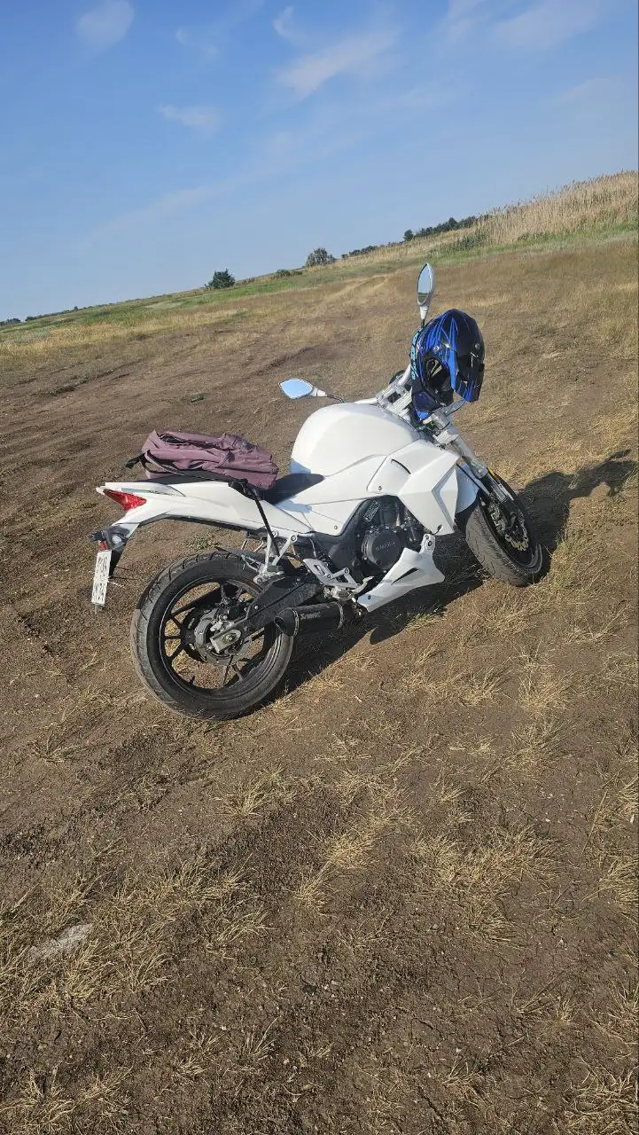 Продам или обменяю автомобиль 6-ступенчатый на водянке - Авто в Волгоград