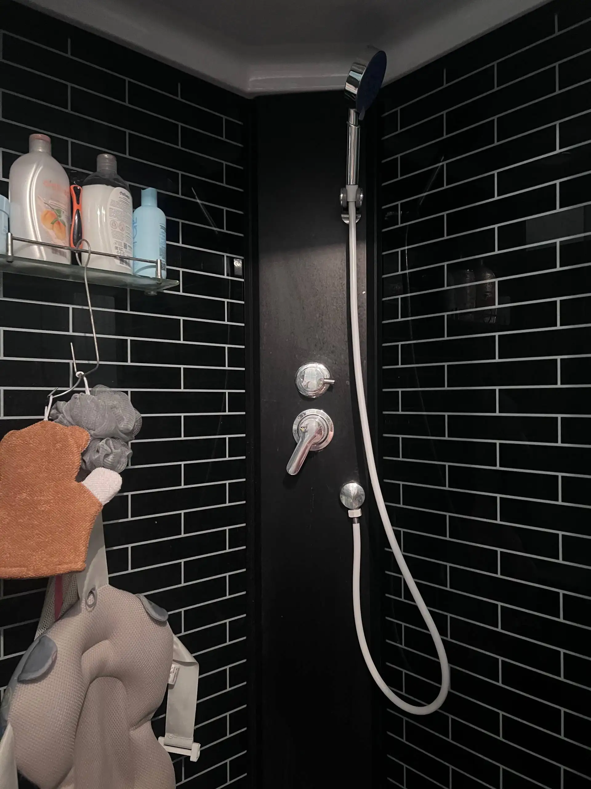 Продажа душевой кабины в Кировском районе - Сантехника (Для дома и дачи) в Волгоград