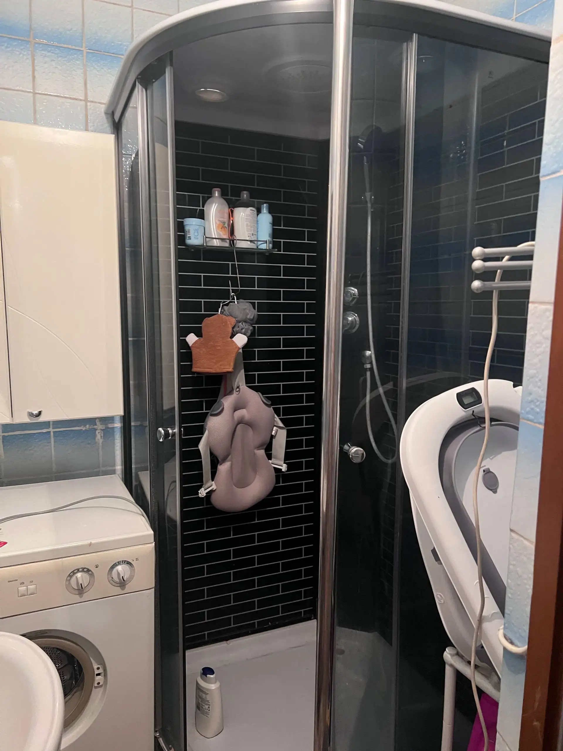 Продажа душевой кабины в Кировском районе - Сантехника (Для дома и дачи) в Волгоград