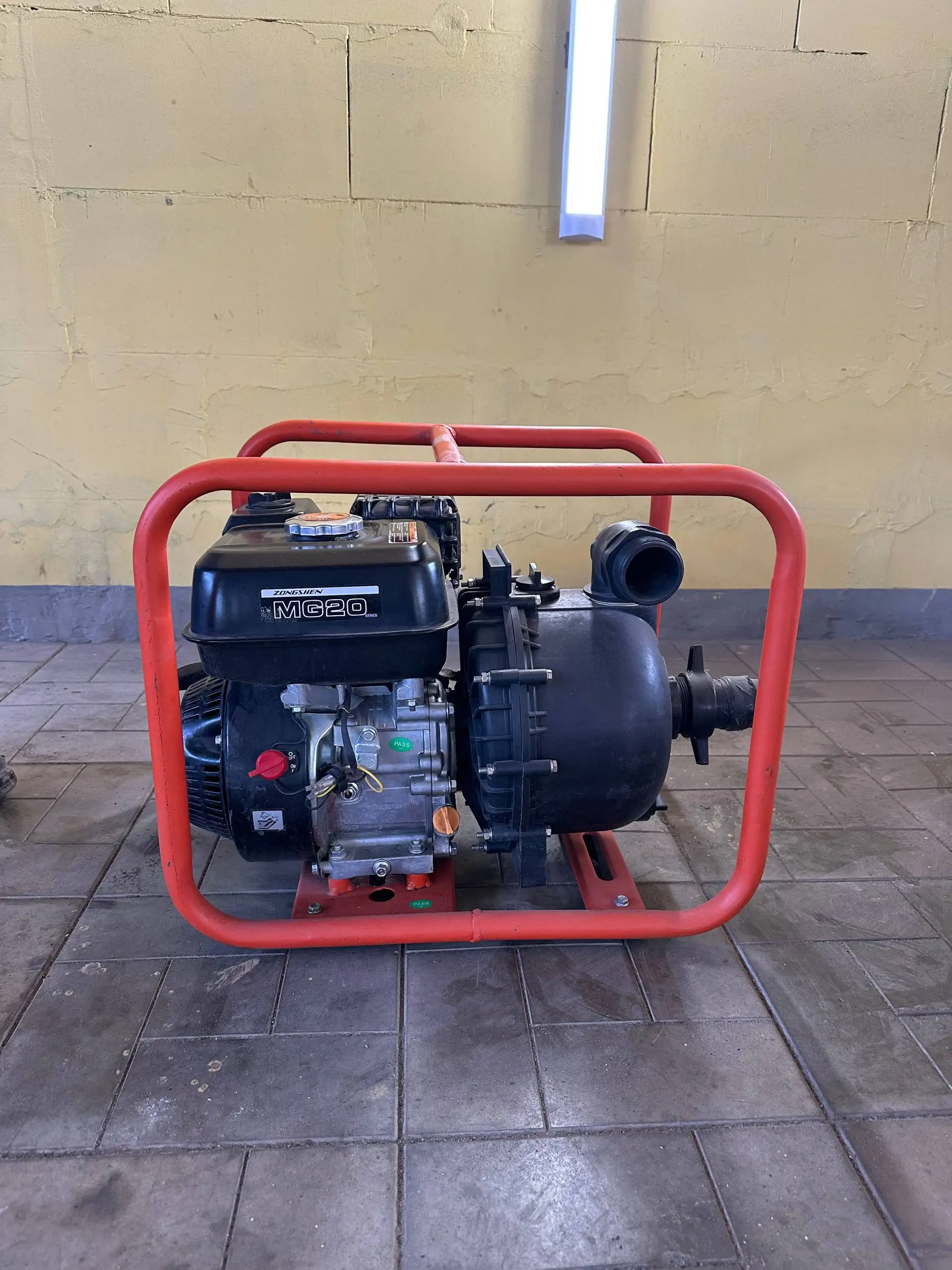 Продам б/у мотопомпу Zongshen - Оборудование в Волгоград