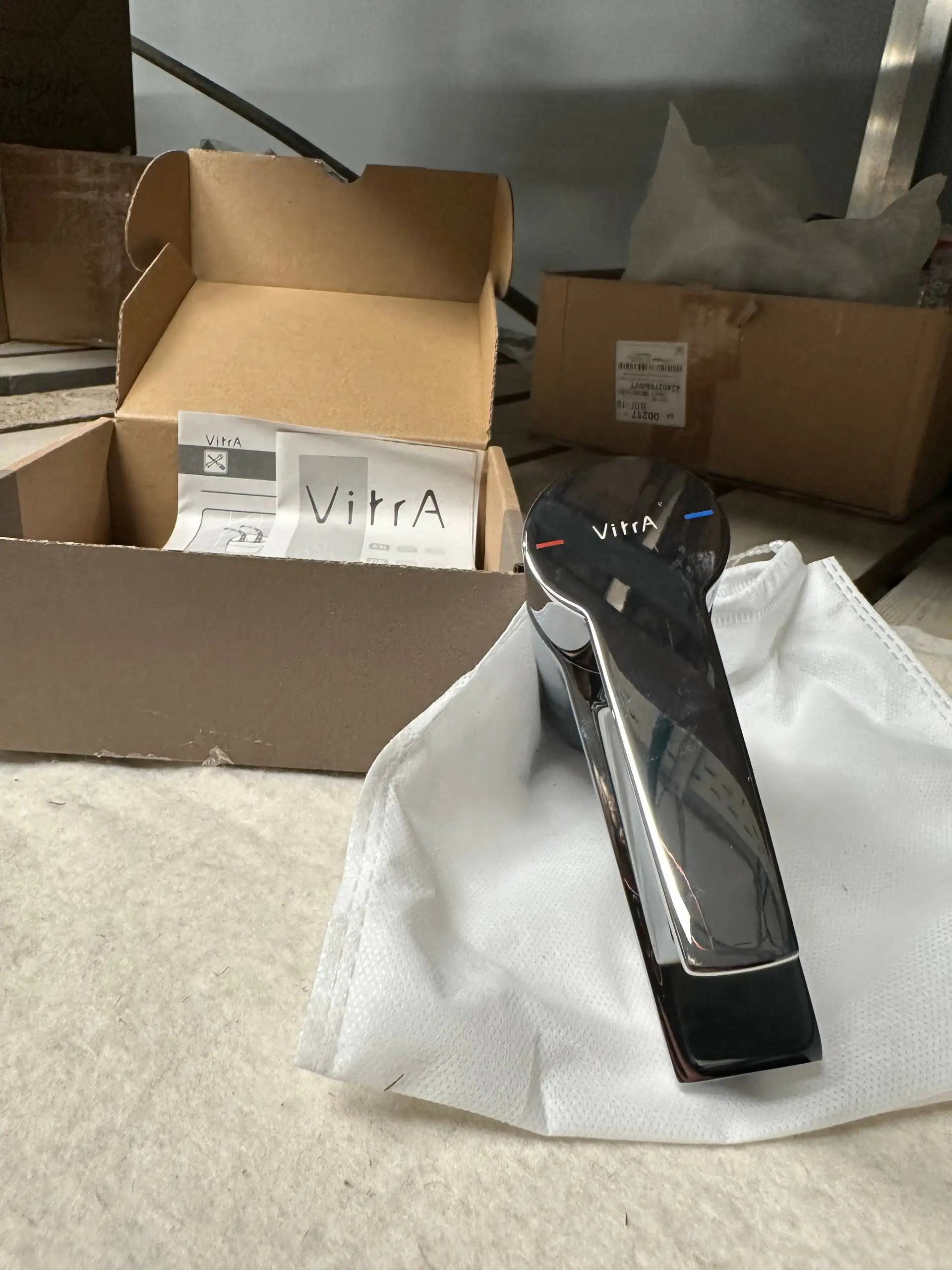 Смеситель Витра (Vitra) - Сантехника (Для дома и дачи) в Волгоград