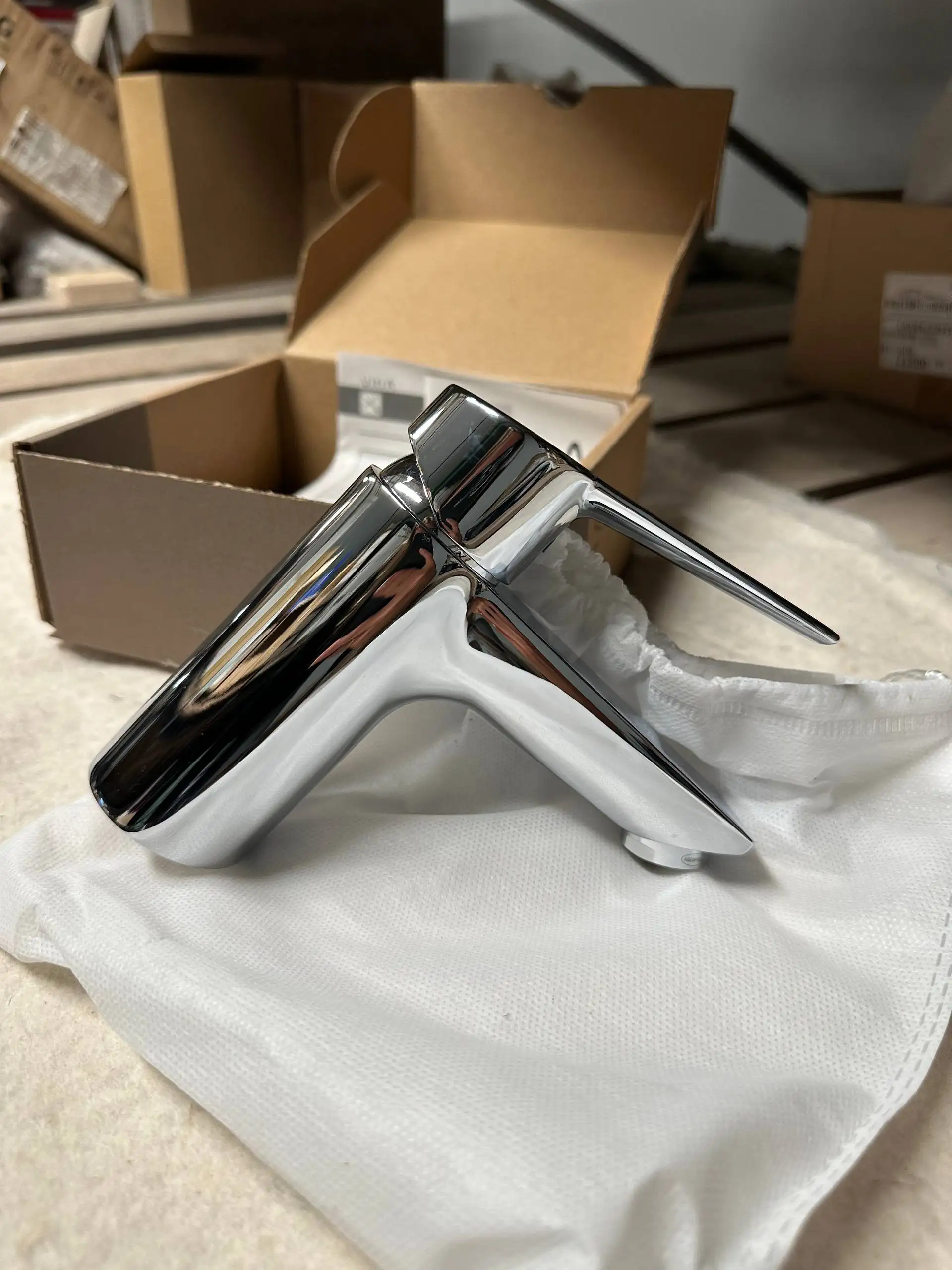 Смеситель Витра (Vitra) - Сантехника (Для дома и дачи) в Волгоград