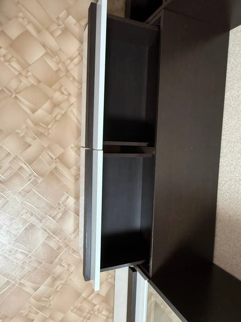 Продам качественную стенку для хранения - Мебель (Для дома и дачи) в Волгоград