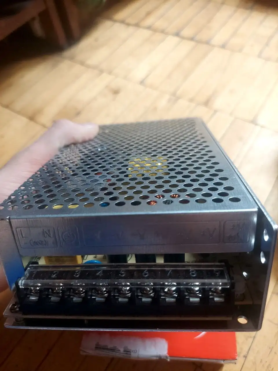 Продам блок питания HTS-250M с розетками - Компьютерная техника (Электроника) в Волгоград