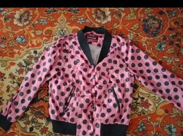 Женская ветровка размер 48 - Верхняя одежда (Одежда) в Волгоград