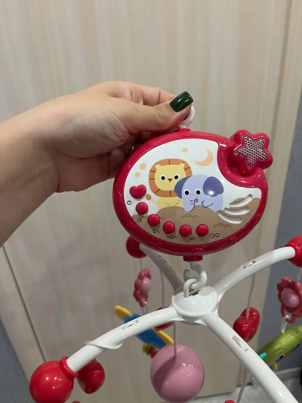 Мобиль на кроватку с проектором