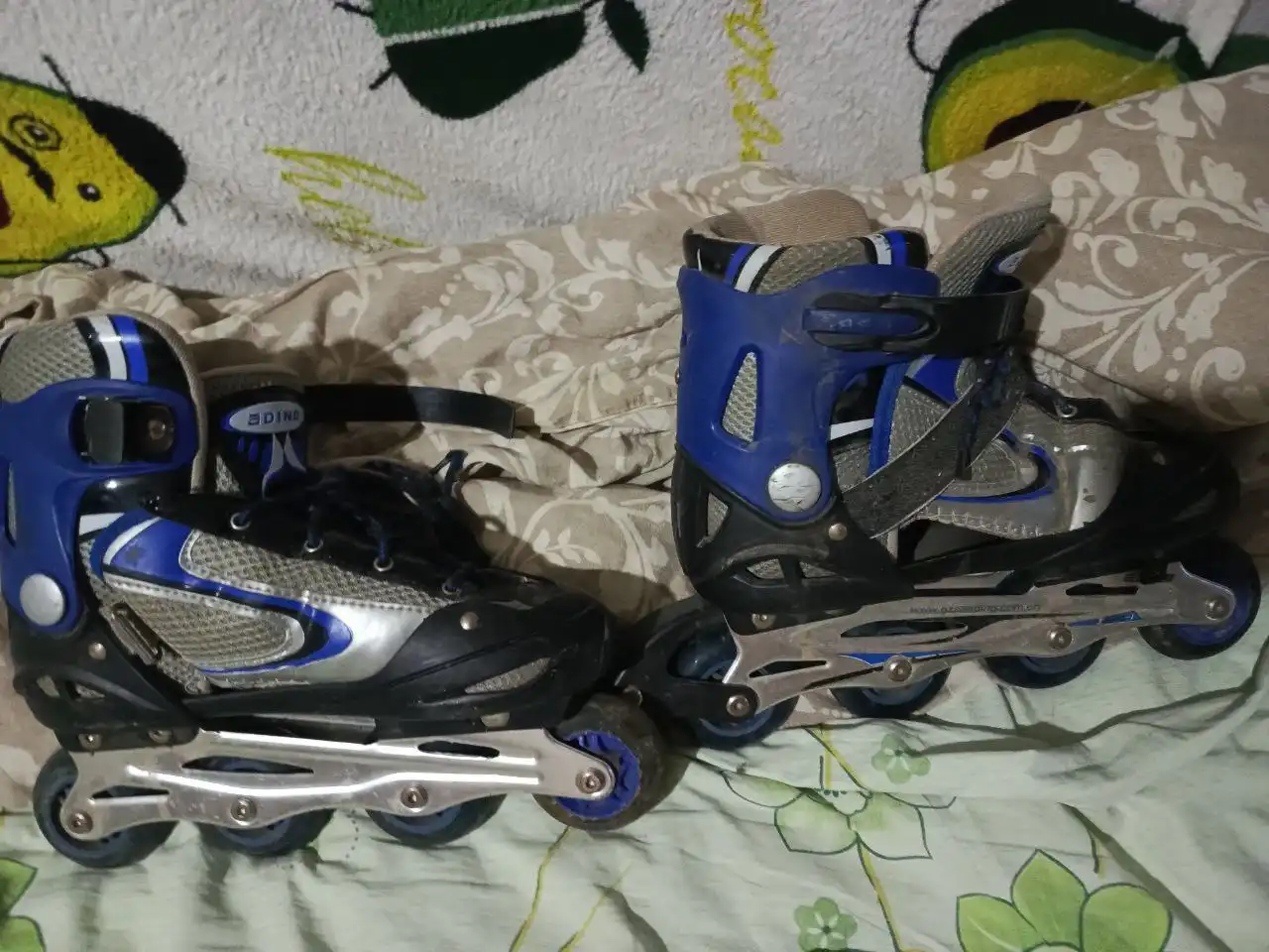 Продам телефон Honor 8X 64 ГБ и ролики 42 размер - Электроника в Челябинск