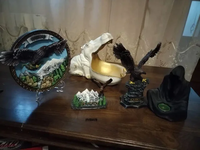 Продажа подарочных статуэток - Сувениры в Челябинск