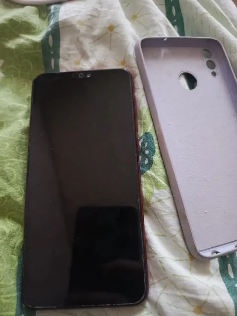 Продам Honor 8X чехлы и защитные стекла - Аксессуары для телефонов в Челябинск