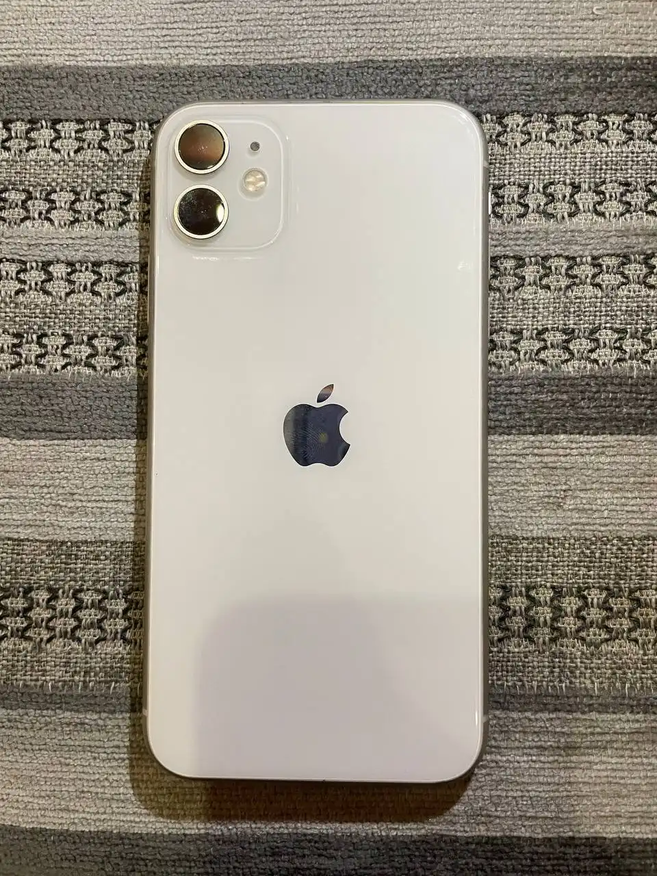 Продам iPhone 11 в хорошем состоянии - Смартфоны (Электроника) в Челябинск