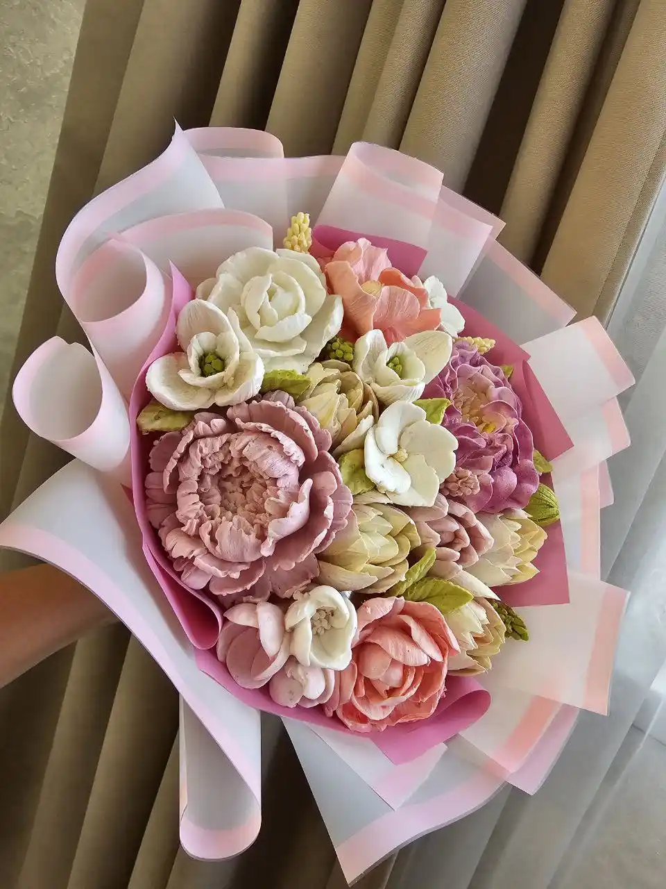 Букеты из зефира и меренговый рулет