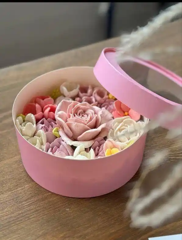 Букеты из зефира и меренговый рулет