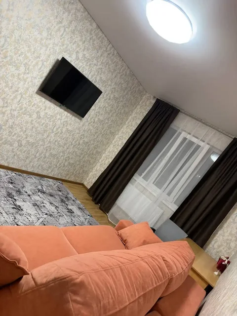 Аренда 2-комнатной квартиры посуточно в Дзержинском районе - Недвижимость в Оренбург