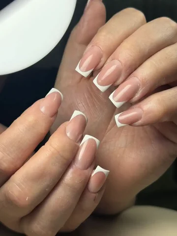 Услуги маникюра: укрепление и наращивание - Красота и здоровье в Оренбург