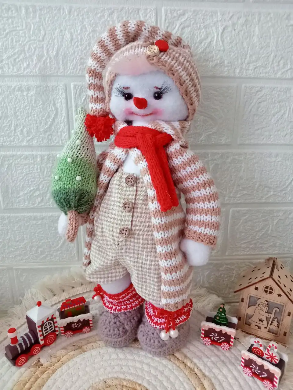 Снеговик ручной работы 33 см