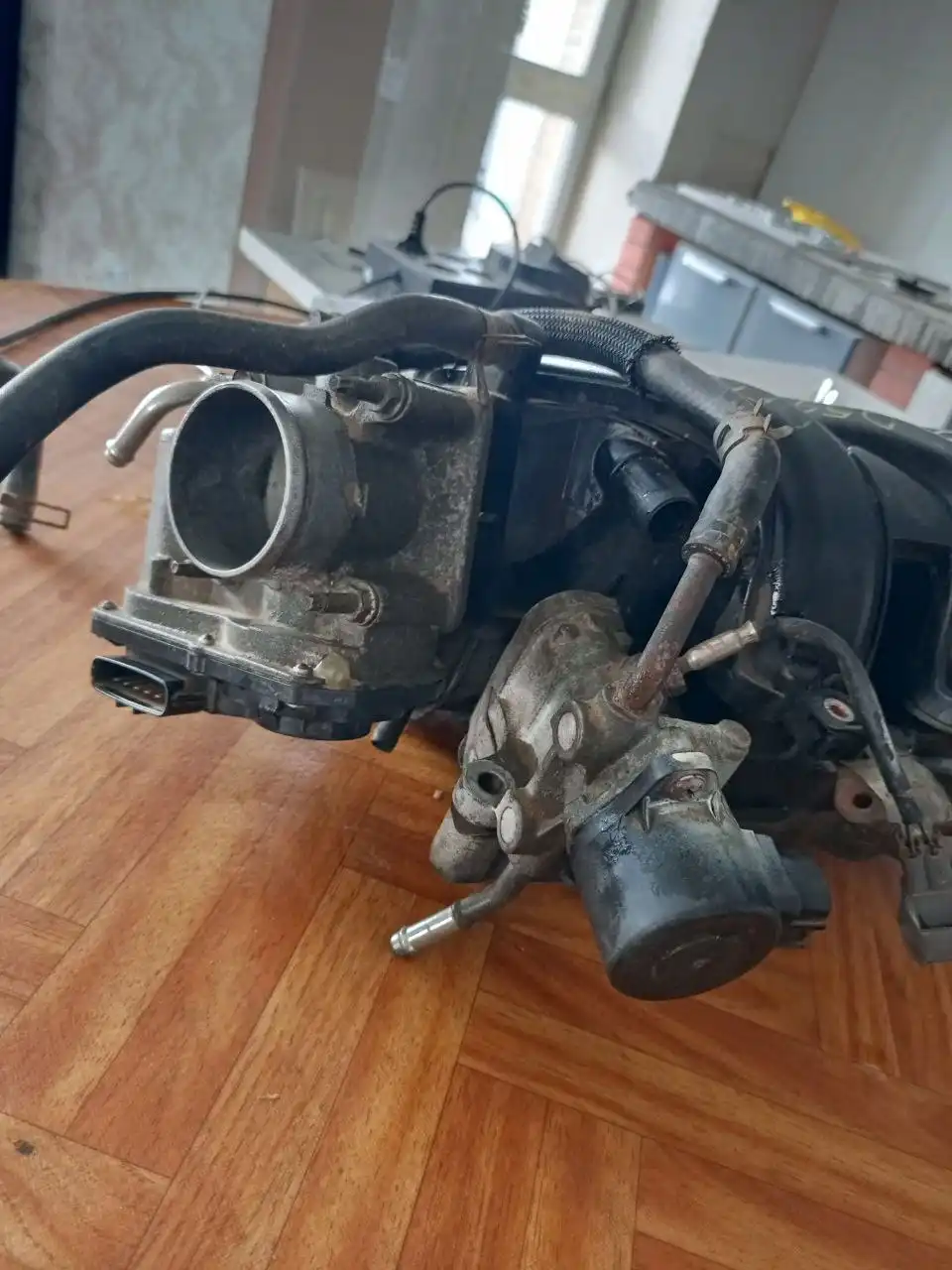 Впускной коллектор и заслонка в сборе для ТОЙОТА 1NZ