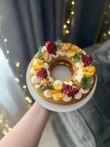 Заказ праздничного венок-торта на 30-31 декабря - Барахолка в Оренбург