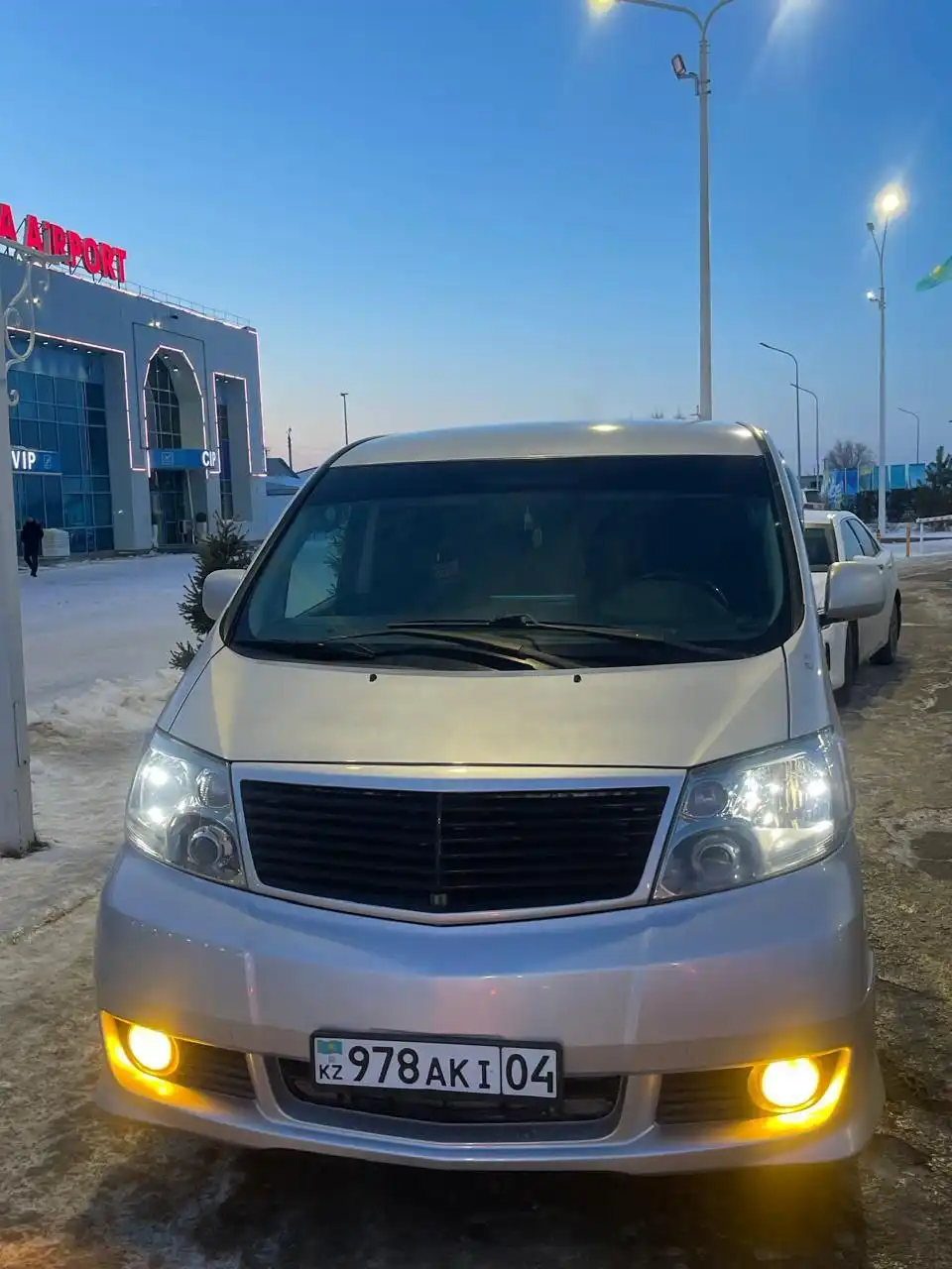 Доставка посылок из Москвы в Оренбург на минивэне Toyota Alphard