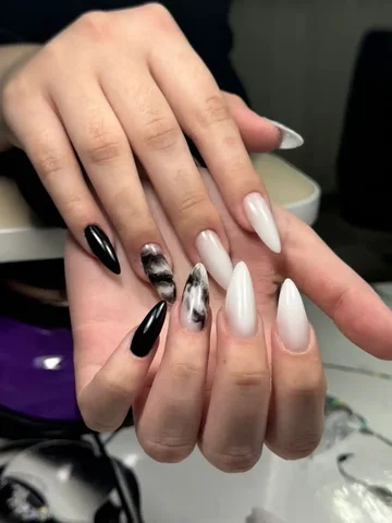 Услуги по маникюру: укрепление и наращивание гель-лаком - Товары для здоровья в Оренбург