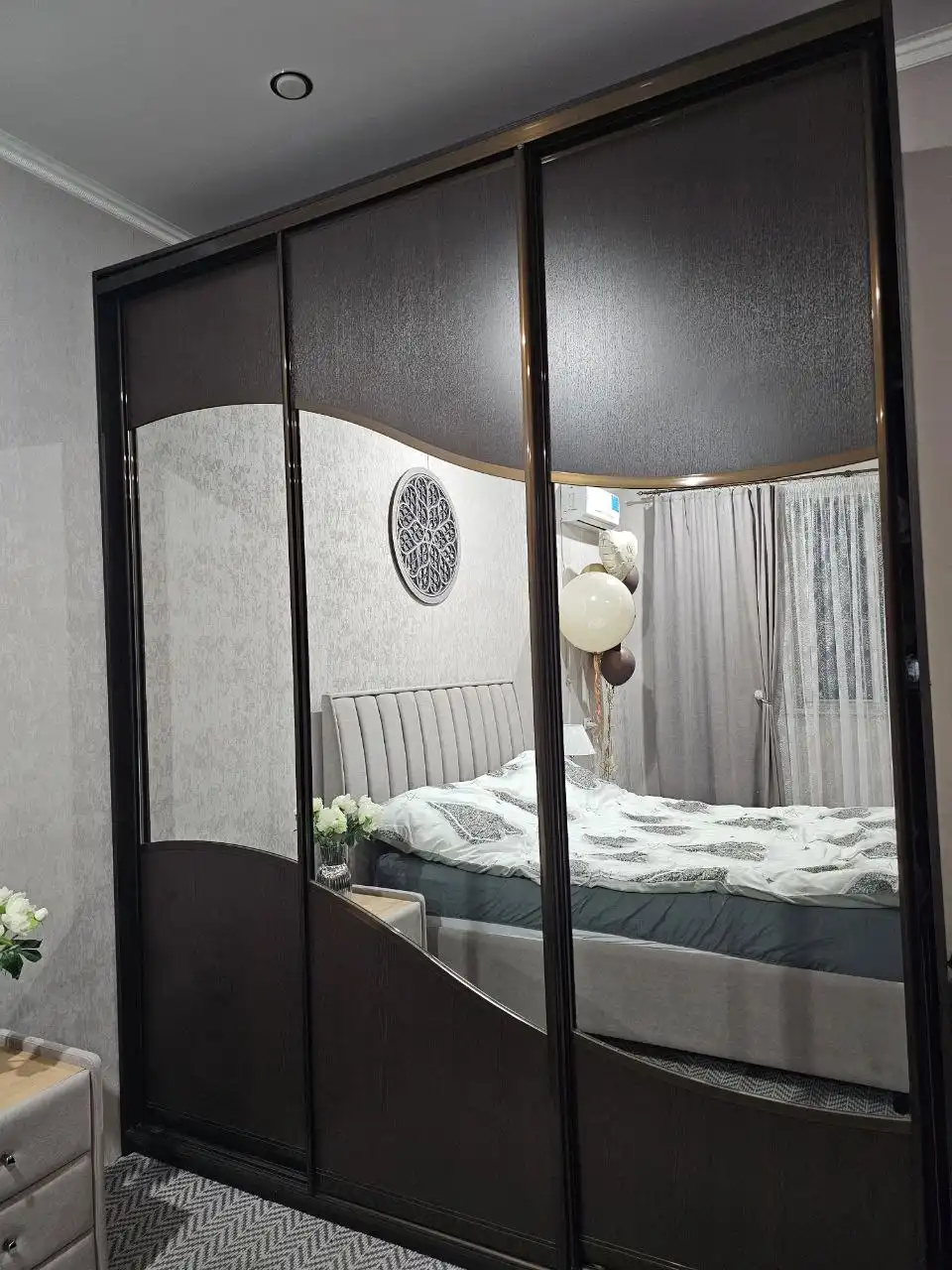 Трехстворчатый шкаф-купе с зеркалом - Мебель (Для дома и дачи) в Оренбург