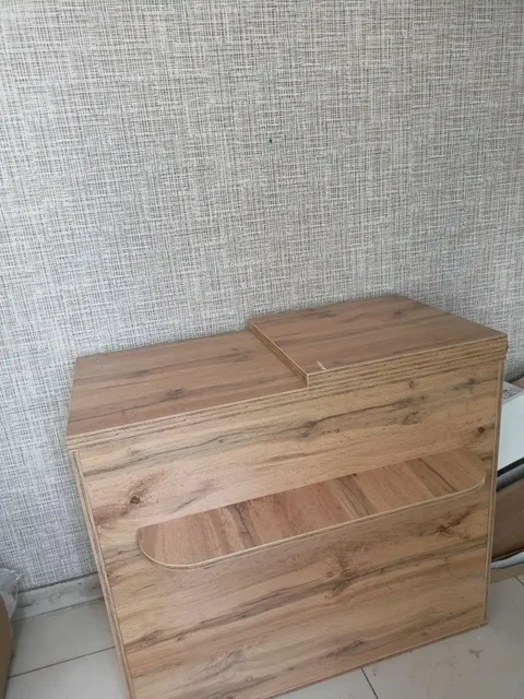 Кассовый торговый прилавок с полкой под сумки - Готовый бизнес и оборудование в Оренбург