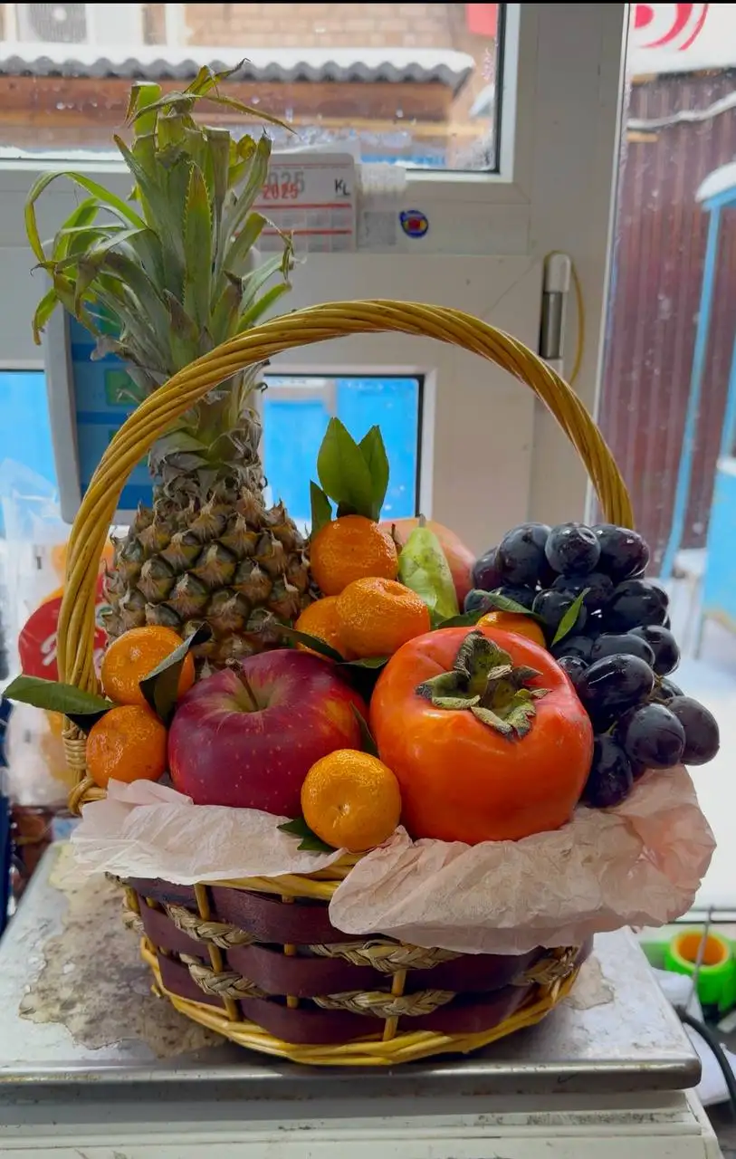 Фруктовые корзины на 8 марта с бесплатной доставкой - Доставка продуктов (Услуги) в Оренбург