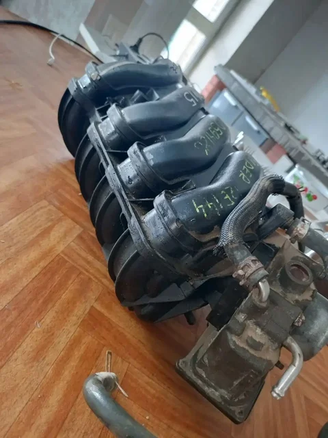 Впускной коллектор с заслонкой на ТОЙОТА 1NZ - частное объявление в Оренбург