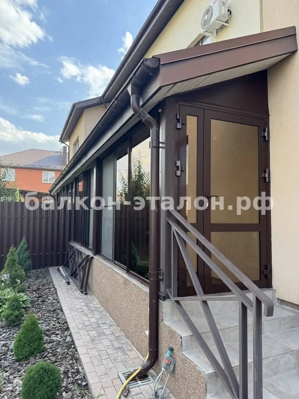 Остекление и отделка балконов под ключ - Ремонт и строительство (Услуги) в Оренбург