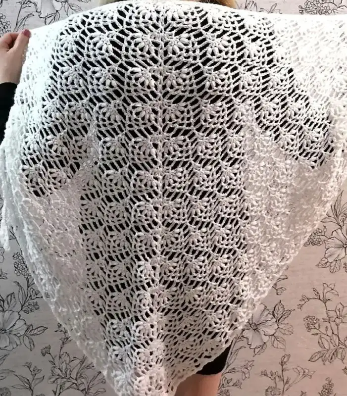 Бактус ручной вязки - Аксессуары (Одежда) в Оренбург