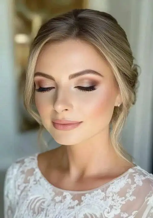 Требуются модели на услуги макияжа свадебного - Услуги в Оренбург