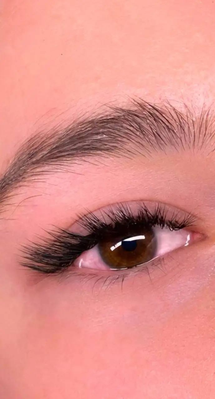 Наращивание ресничек с подбором идеального объема - Красота (Услуги) в Оренбург