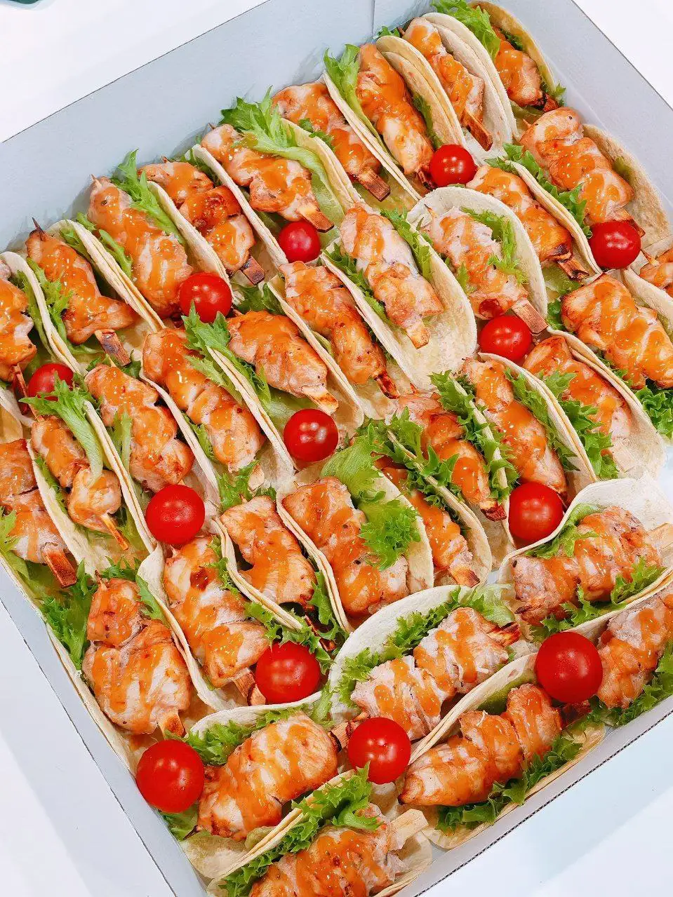 Организация праздничного стола фуршетной студией Атмосфера - Кейтеринг (Услуги) в Оренбург